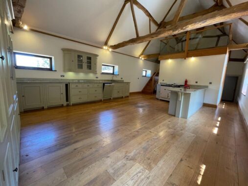 Manor Barn, Appleshaw (11)